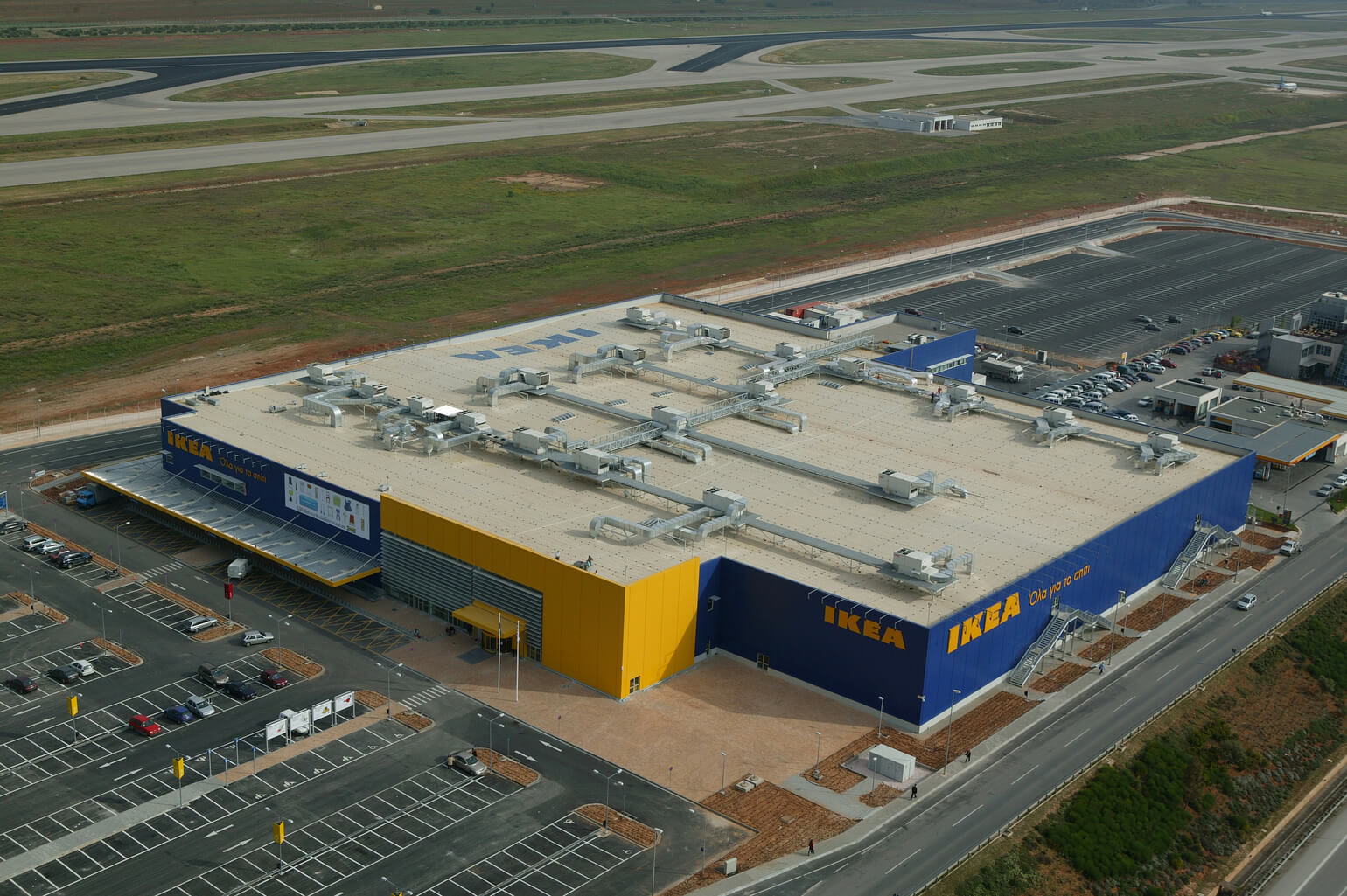 IKEA     <br />
Outlet Store 